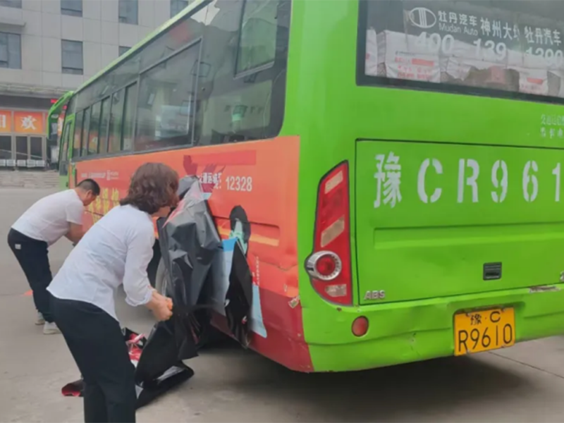汝陽分公司：擦亮城市流動窗口，煥新車容迎“五一”